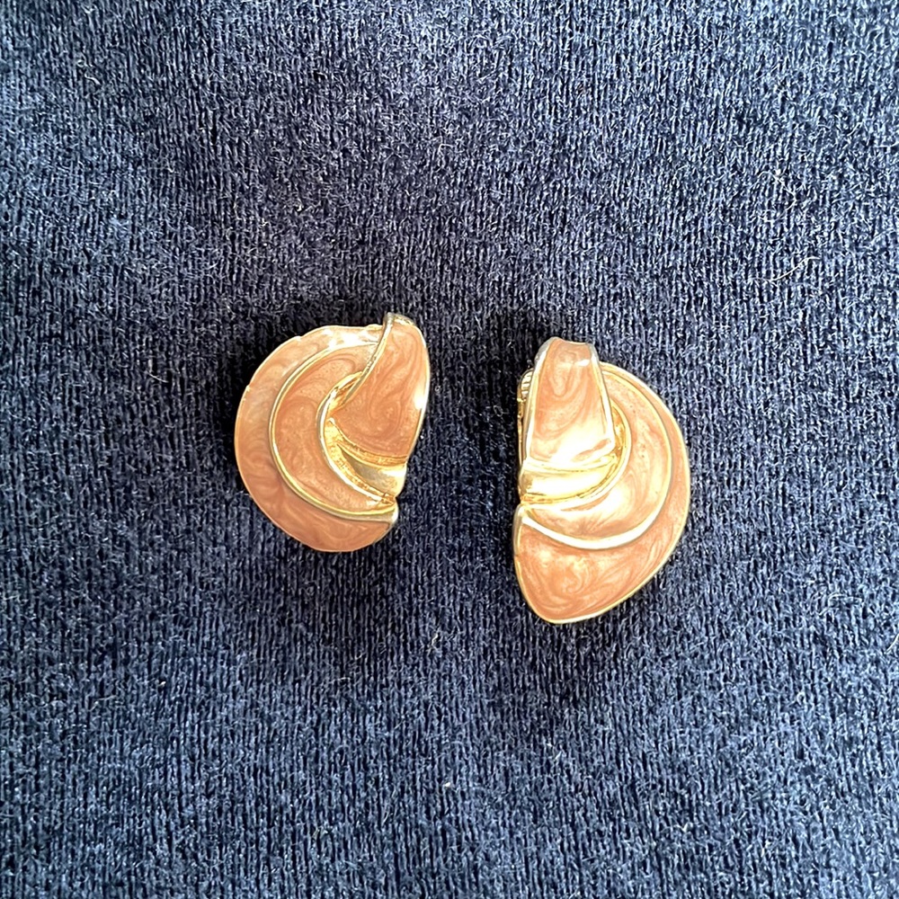 Vintage Clip On Earrings